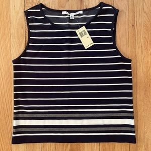 Max Studio sleevless top.